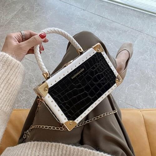 High sense small bag 2020 new trend fashion portable messenger small square bag