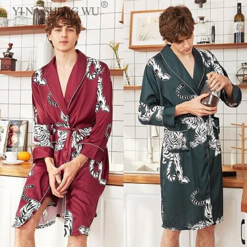 Luxury Designer Mens Silk Kimono Robe Long Sleeve Kimon Sleepwear Bathrobe Nightgown Summer Home Clothing Printed Home Clothing