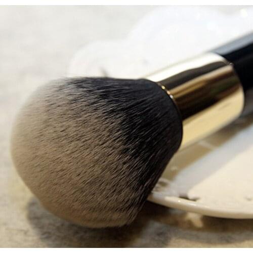 Short Wooden Handle Large Round Head Buffer Foundation Powder Makeup Brushes Plump Round Brush Makeup BB Cream Tools