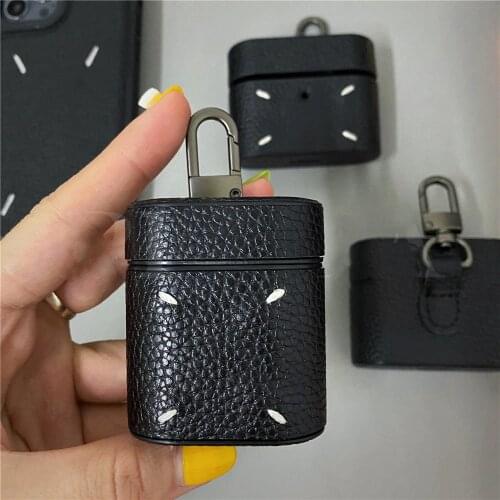 High-quality luxury Earphone Case for Airpods1 2 pro Cool Elegant Black headphone Protective Anti-fall Cover with metal Keychain
