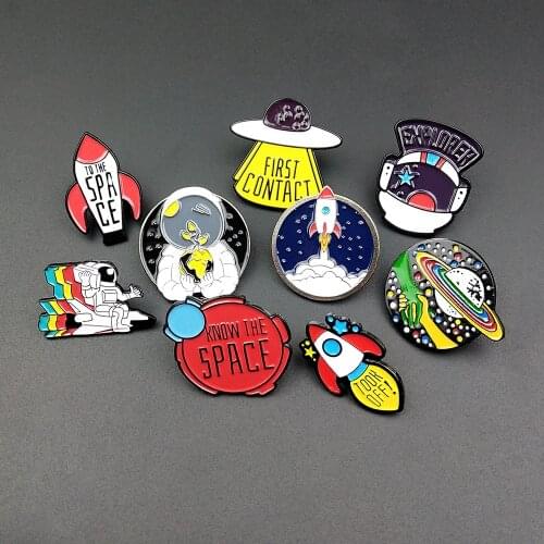 Astronaut Space Spaceship Enamel Cartoon Pins Brooches Badges Bags Metal Cute Pin Gifts For clothes Fashion Jewelry gift
