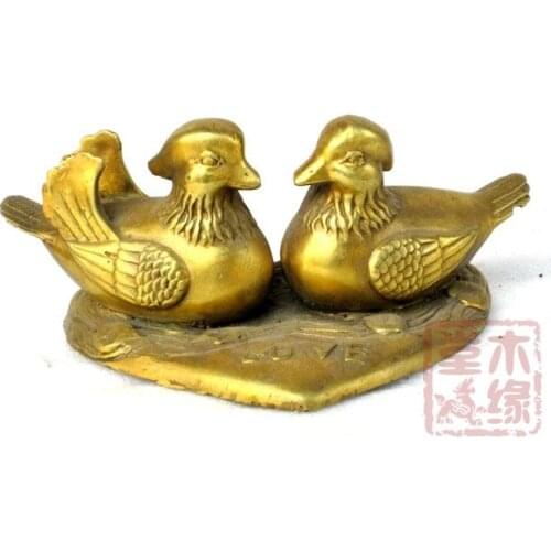 Special offer. A copper ornaments Mandarin Duck Birds marriage circle help Lingbao love beautiful heart contract mascot