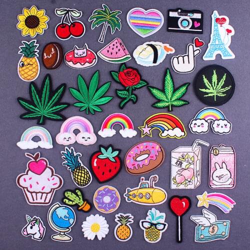 Maple Leaf Rainbow Embroidered Patches For Kids T-shirt Cute Things Cheap Stripes For Clothes Applique Badge DIY Cartoon Patches