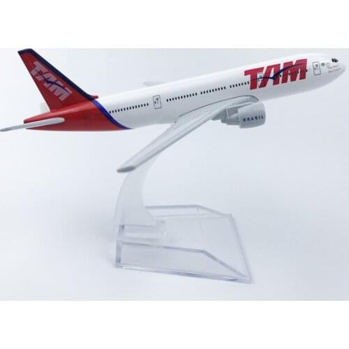 1: 400 Airplane Model Alloy Airplane Model Brazil Tam Boeing 777 Decoration Office Desk Deco Souvenir Collection Birthday Gift