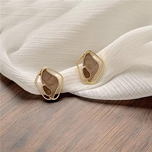 Korean Style Temperament Simple Retro Ins Artistic Oval Clip Earrings Elegant Irregular Geometric Clip on Earrings No Piercing