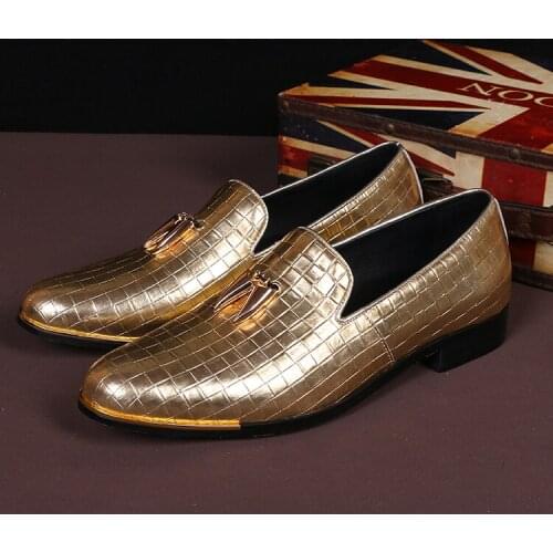 Luxury Gold Slip On Loafers Shoes Round Toe Genuine Leather Tassel Patry Wedding Causal Dress Shoes Male Smoking Slippers lasts