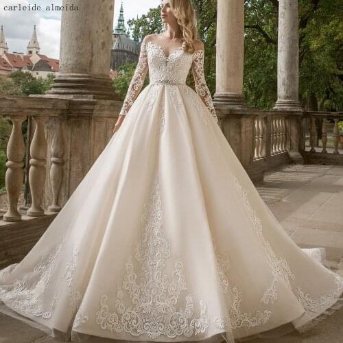 Scoop Neck Long Sleeves Princess Wedding Dress 2021 with Unique Lace Appliques Royal Trail Bride Dress Crystal Waist Boda