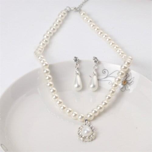 Rhinestone Set Necklace + Two-piece Earrings Imitation Pearl Water Drop Womens Necklace Rhinestone Pendant pearl necklace