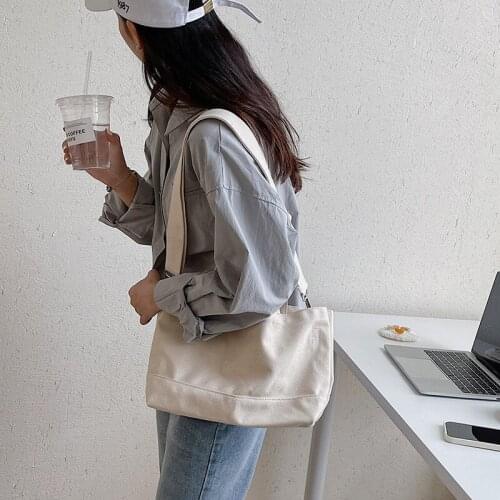 New large-capacity handbag fashion trend one-shoulder diagonal bag creative stitching canvas bag