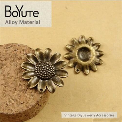 BoYuTe (60 Pieces/Lot) 26MM Vintage Charms Sunflower Pendant Antique Bronze Plated Diy Metal Jewelry Materials Making