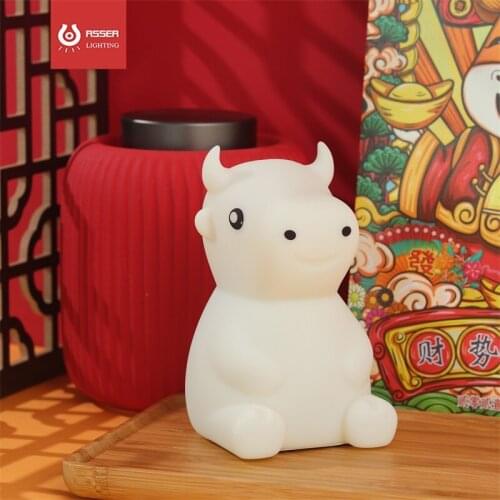 2021 New Product Calf Cow Sleep Silicone Night Lights Novel Colorful LED Night Lamp Gift USB Charge Color Box