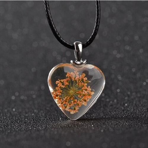 Transparen Glass Orange Dry Flower Heart Pendant Necklace Women Jewelry Original Manual Accessories Unique Gifts For Friends