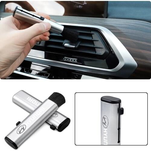 Car Styling Retractable Cleaning Brush Auto Air Outlet Dusting Brush For Hyundai I30 I40 I20 Tucson Elantra Sonata IX35 Veloster