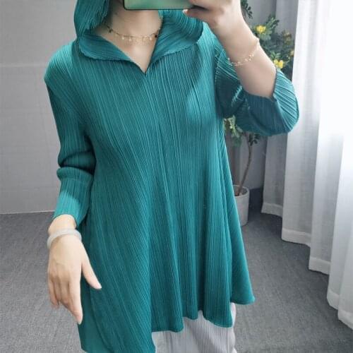 HOT SELLING Miyake folds fashion long behind solid color three quarter hooded collar irregular T-shirt IN STOCK