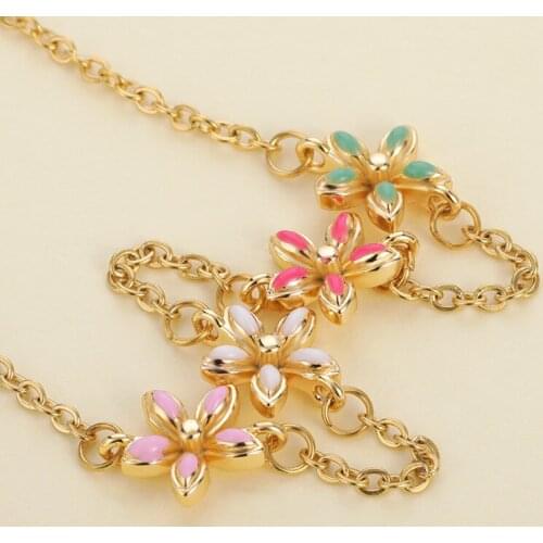 New Bracelets For Women With Enamel Process Gold And Pink Flowers Charm Bracelet Adorable Fashion Jewelry Teenager Girl Gift
