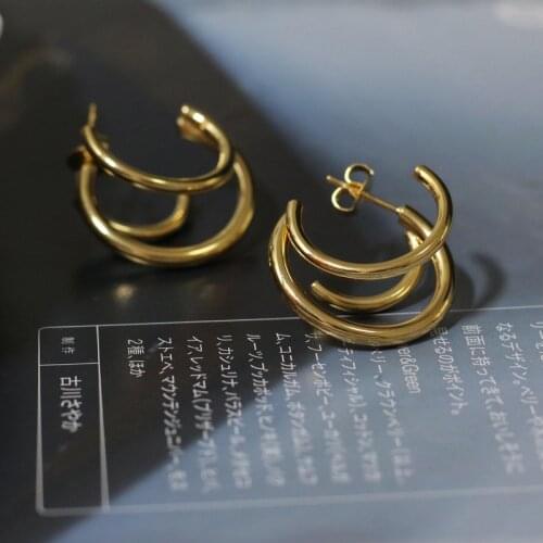 2021 New Design Creative Three Layers Wire Hollow Crescent CC Earring Stainless Steel Gold Moon Hoop Earrings for Women