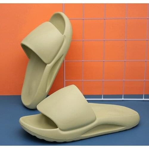 Green Slippers of Fish Men Slides Lightweight Shower Slippers Outdoor Comfort Soft Platform Slippers Mens Flip Flops Big Size