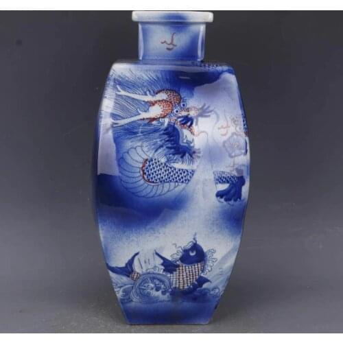 Chinese Style Antique Ceramic Vase Blue and White Porcelain Dragon Four Sides Decoration Vase
