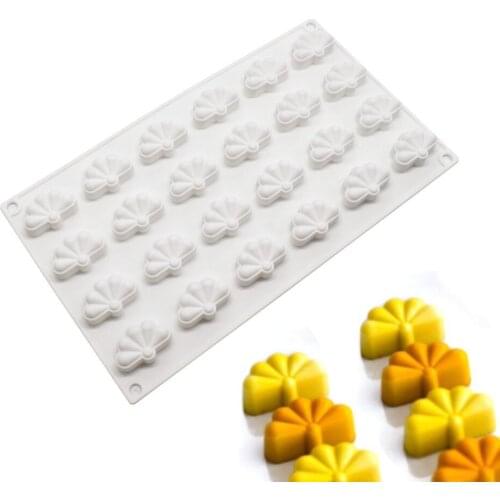 24 Even Fan-shaped Flower Silicone Mold Chinese Fan Chocolate Mold Semi-circular Baking Mold Turn Sugar Mold Wholesale
