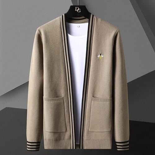 Bee Embroidery Mens Sweater Cardigan Korean Casual Coat Elegant Men Sweater 2021 Autumn Coat Trend Abrigo Hombre Men Clothing