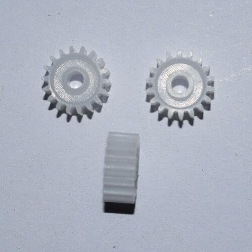 10/100pcs 18teeth/hole 2.5mm/OD 10/plastic motor gear/rc car/DIY toys accessories/technology model parts/baby toys/182.5A