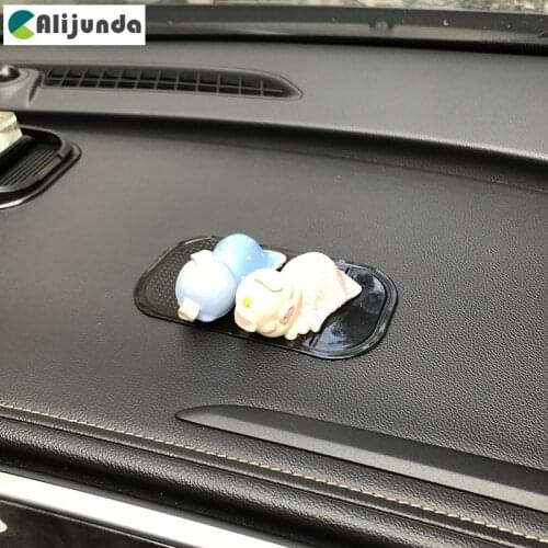 Silica Gel Anti-Slip Car Dashboard Non-slip Mat Magic Sticky Pad for Porsche Cayenne Macan Macan S Panamera Cayman Carrera Porsc
