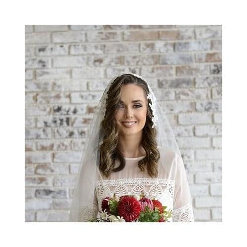 White Lace Moderate Length Veils for Bridal Wedding Accessories Veil Tulle One Layers Charming Wedding Fascinator WIth Appliques