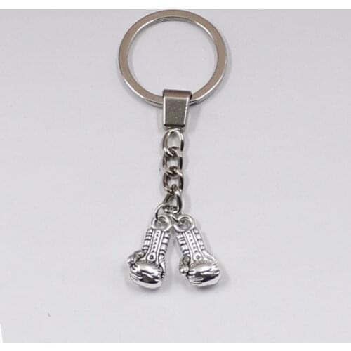 Fashion Keychain Boxing Gloves Pendant Boxer Sports Keychain DIY Mens Fighting Jewelry Car Keychain Ring Gift Souvenir