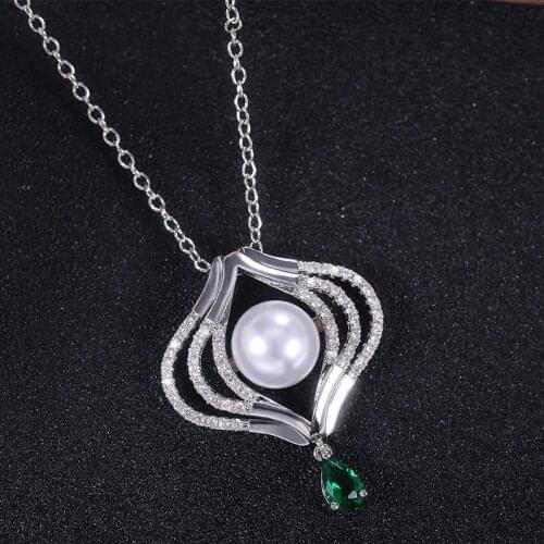 YOUHAOCC Pearl Pendant Hua Hollow Carved Jewelry Angel Tears Pendant Fashion Lady Necklace Clavicle Chain Pearl Jewelry