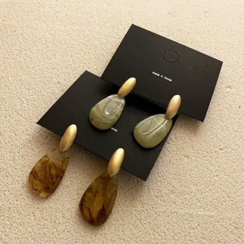 Geometric fashion design earrings feel a small number of retro resin acrylic personality temperament minimalist earrings female