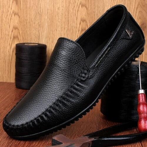 Winter Men Casual Shoes High Quality Mens Loafers Genuine Leather Flats With Plus Business Slip on Moccasins Fashion Black Brown
