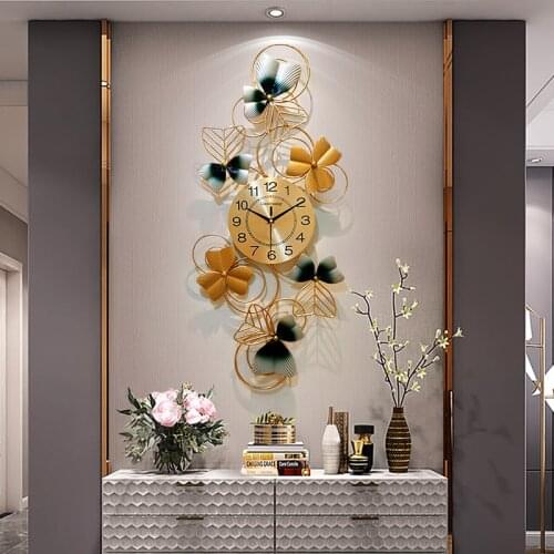 Nordic Large Wall Clock Luxury Modern Design Living Room Metal Silent Wall Clock Simple Metal Horloge Home Decor My Melody