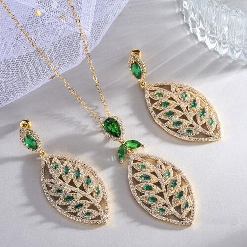 European and American fashion earrings square light body geometric 18k color individually wrapped petals womens diamond earring