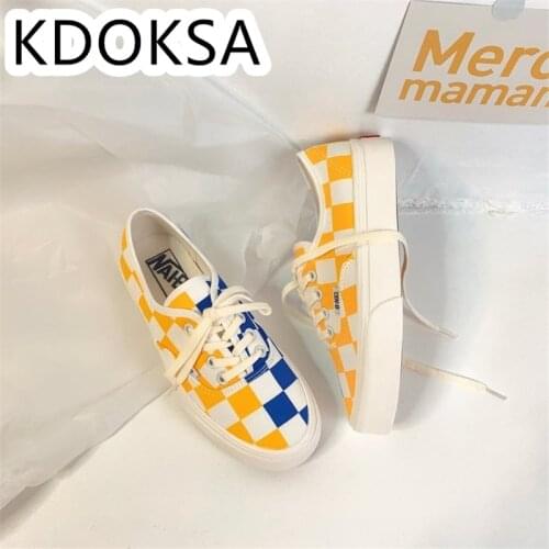 2021 New Patchwork Plaid Canvas Shoes Female Fashion All-match Vintage Hong Kong Style Classic Plaid Street Clapper Shoes
