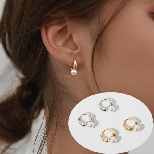 2021 Trend Cute Small Simulation Pearl Ball Studs Earrings For Women Wedding Jewelry Vintage Fashion Round Gold Color Eardrop