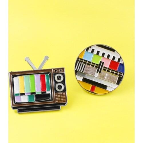 No Signal Enamel Pins Custom Old-school TV Screen Brooches Creative Button Badge Fashion Backpack Jewelry Gift for Kids Friends