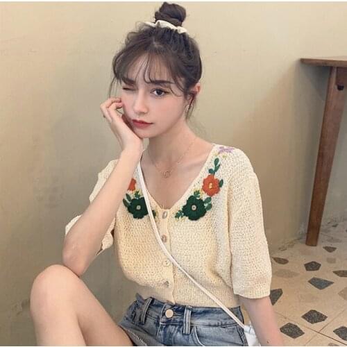 Knitted Cardigan V-Neck Female Ice Silk Flower Embroidery Sweater Short Sleeves Paragraph Thin European Fashion Small Unline Top