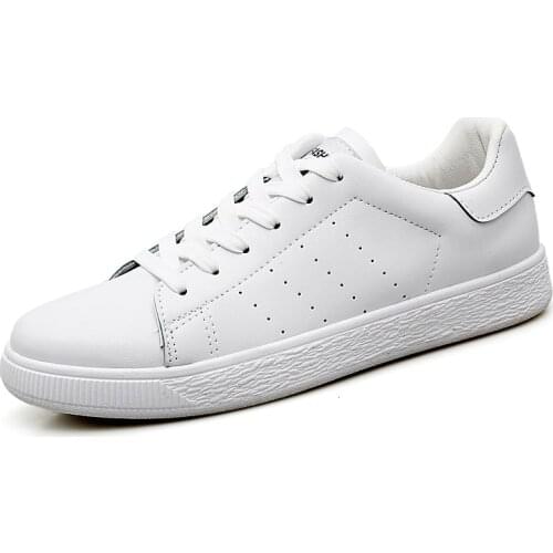 Mens Shoes Casual Skateboard Flat Heels Non-Slip Comfortable Boots High Quality Rubber Sole Fashion New Designers Brands 35-44