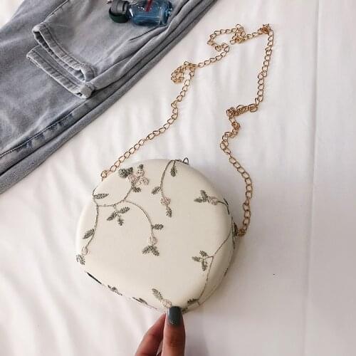 New Embroidery Flowers Design Women Flap Clutch Evening Bags Gold Chain Shoulder Bags Girls Handbags Purses for Ladies Party Bag