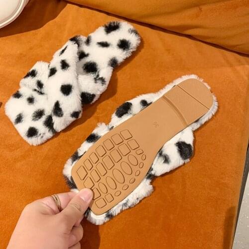 Warm Fluffy Slippers Women Cozy Faux Fur Cross Indoor Floor Slides Flat Soft Furry Shoes Ladies Female Celebrities Flip Flops