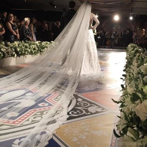 Beautiful 5M Cathedral Length One Layer Wedding Veil With Comb White Lace Edge Bridal Veils Ivory Cathedral Wedding Veil