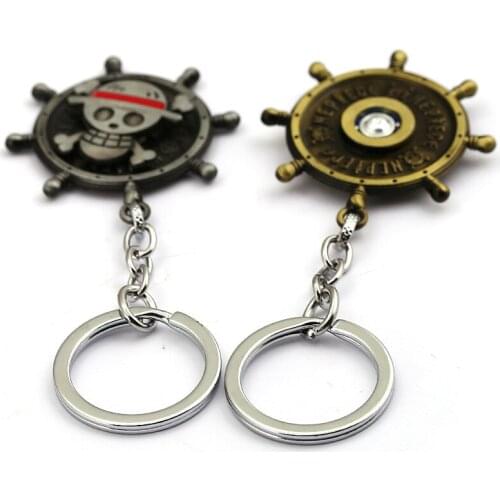 HSIC One Piece Keychain Luffy Straw Skull Keyring Rotatable Pendant Fashion Car Accessories Anime Chaveiro Men Jewelry