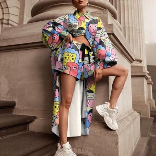 Fashion Two Pieces Womens Sets Tracksuit2021 Spring Autumn Abstract Face Print Long Shirt Women Tops And Shorts Set Streetwear