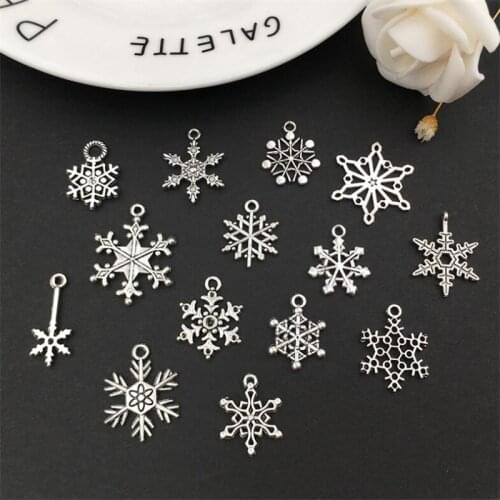 30pcs Random Style Antique Christmas Snowflake Charms Pendants for DIY Necklace Bracelet Jewelry Making
