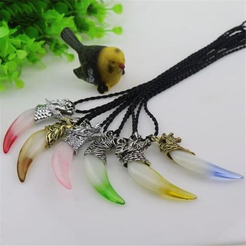 2019 Gothic Chunky Punk rock Statement Necklace Brave Men resin Wolf Tooth Spike Pendant Necklace Women goth Jewelry Gift