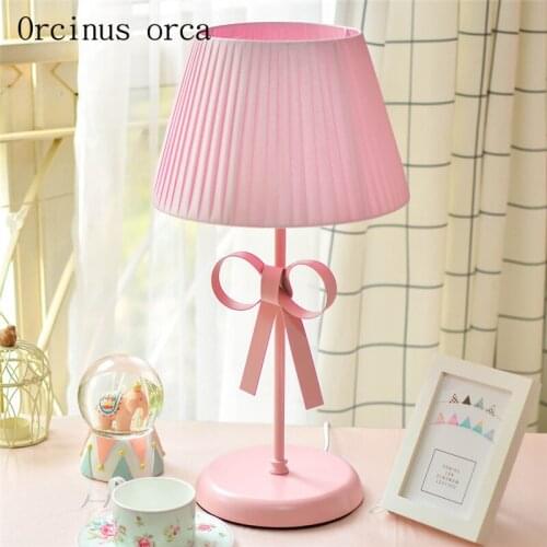 The small fresh and lovely bowknot desk lamp children room Princess Girls bedroom bedside lamp warm creative desk lamp