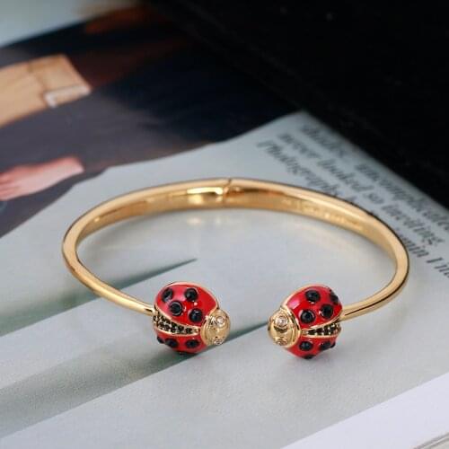 European and American minimalist system small fresh small ladybug shape set fashion opening bracelet send girls