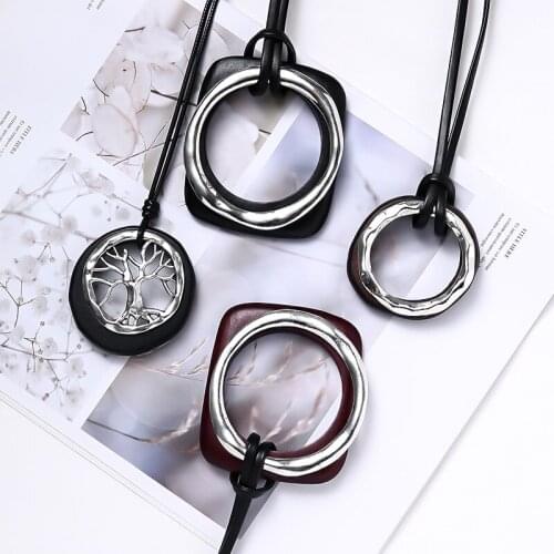 Vintage Life Tree Necklaces Big Women Long Rope Collier Pendant Sweater Chain Clothes Accessories Retro Jewelry Simple Necklaces