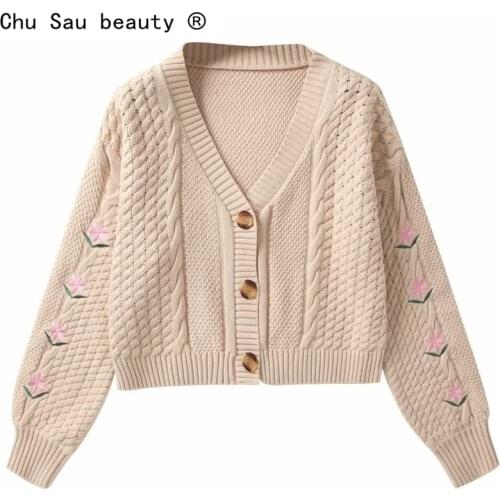2020 autumn new French fashion loose short flower embroidered lantern sleeve knitted cardigans sweaters cropped tops for woman