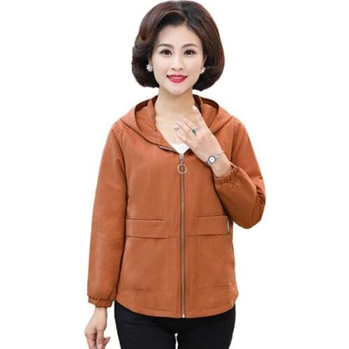 2019 Spring Autumn Short Trench Coat Women Casual Top Middle aged Female Plus size 5XL Hooded Trench Coat Short Windbreaker H731